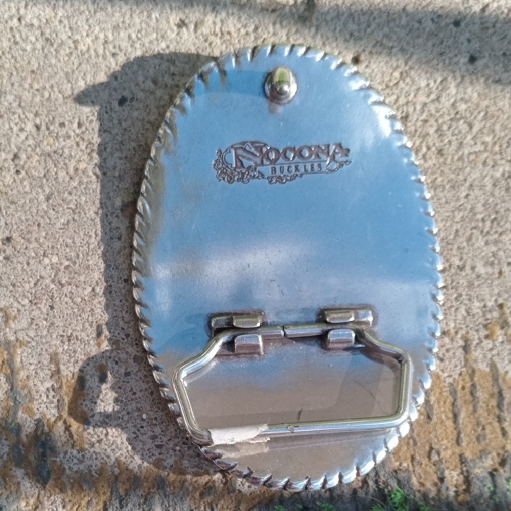 Silver and Pink Floral Belt Buckle - Picture 2 of 2